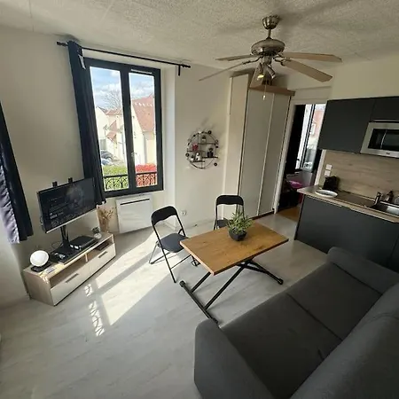 Apartman Modern House Cdg Asterix Jo